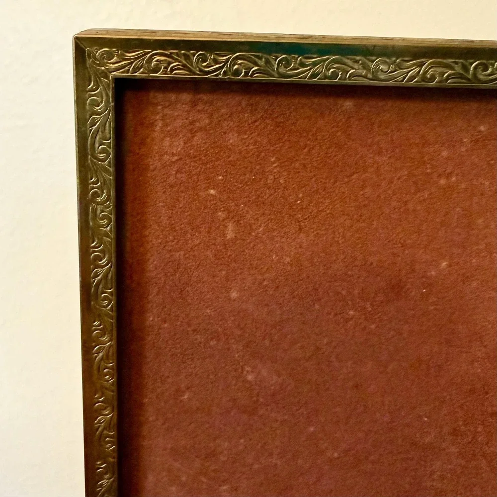 Vintage Ornate Filigree Metal Brass Gold Tone Picture Frame Art Deco 8x10 Easel